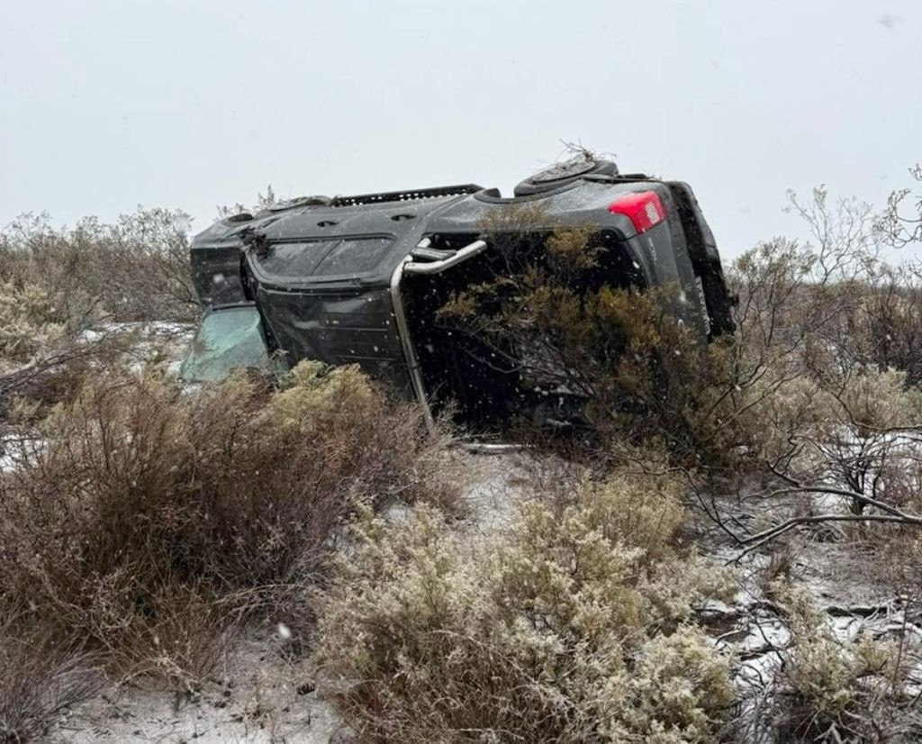 Fuerte vuelco en Mendoza, una pampeana resultó herida tras despistar una camioneta en la nieve.