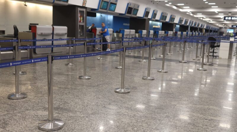 El gremio de los controladores aéreos anunció medidas de fuerza desde este sábado